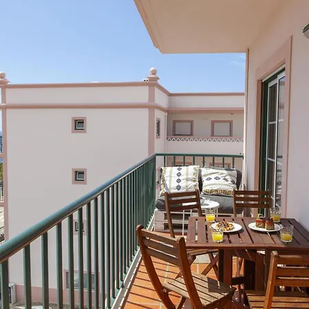 B73 - Luz Sun לאגוּ‏ש