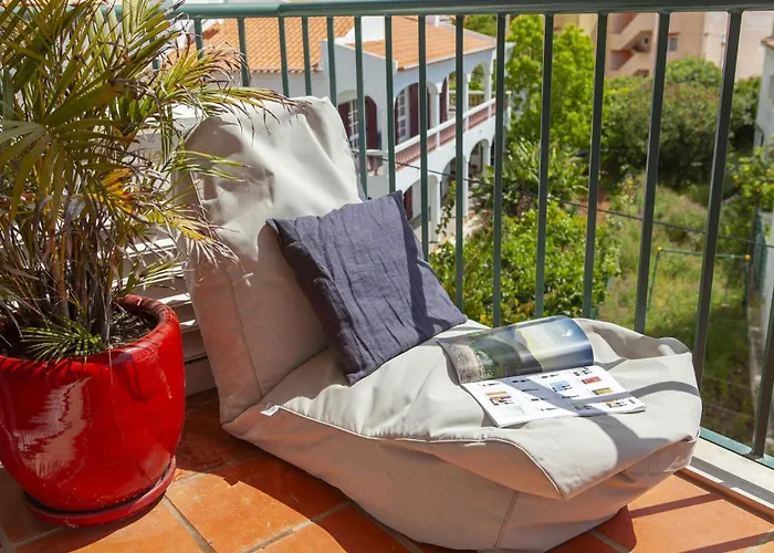 B73 - Luz Sun Apartment