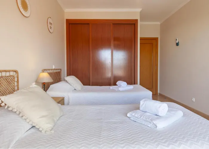 Apartment B73 - Luz Sun *